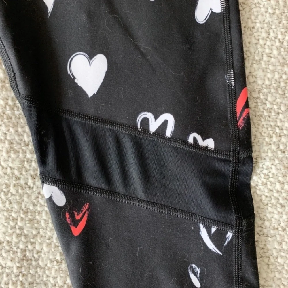 Fabletics - Picture 2 of 3